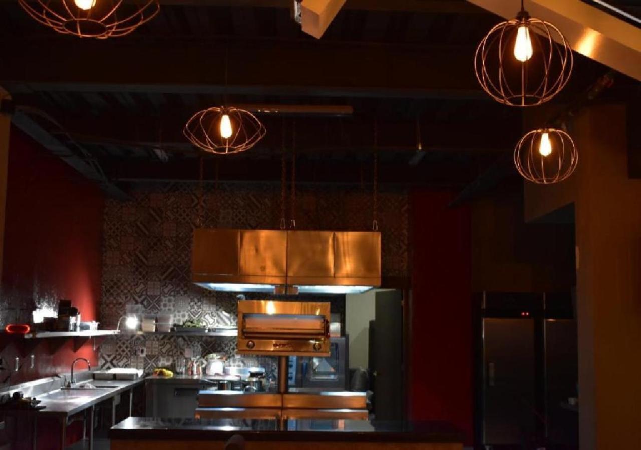 Esduma Hk Hotel Pachuca Екстериор снимка