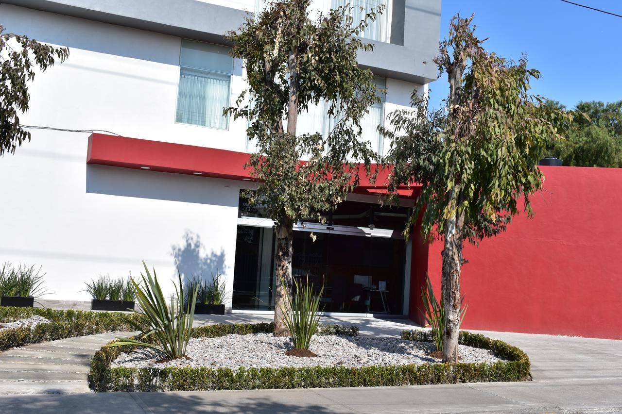 Esduma Hk Hotel Pachuca Екстериор снимка