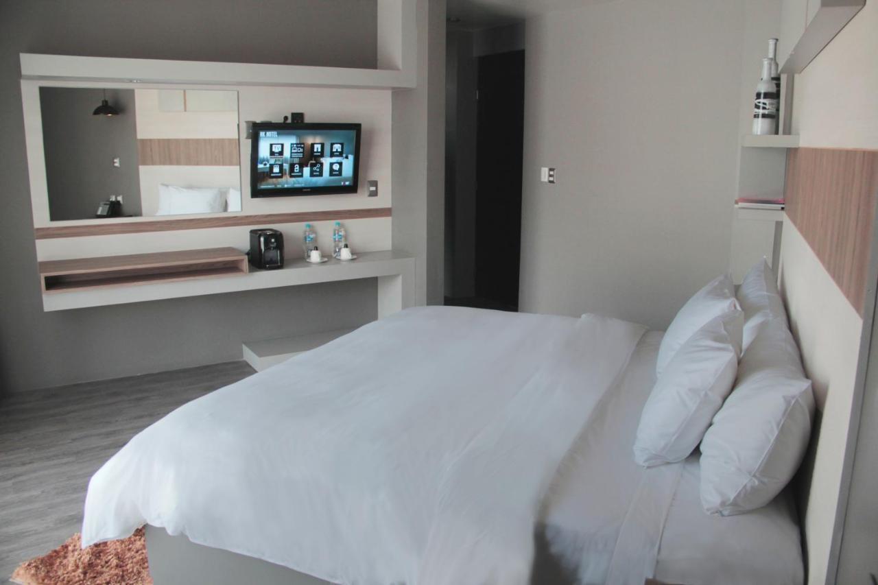 Esduma Hk Hotel Pachuca Екстериор снимка